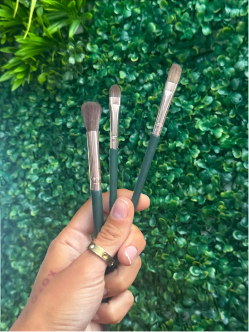 Women's 7 Piece Set of Makeup Brushes & Tools Emerald & Gold Set